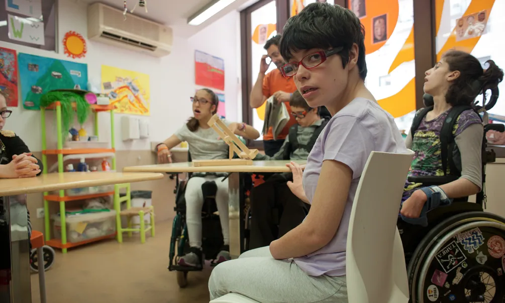 L'Associació Esclat treballa per millorar la qualitat de vida de les persones amb paràlisi cerebral.