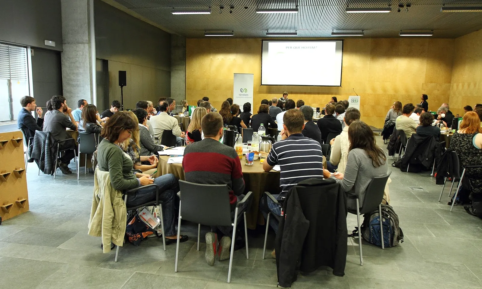 Punt de trobada entre entitats ambientals i empreses al Marketplace de Girona (imatge: @JepCunill) 