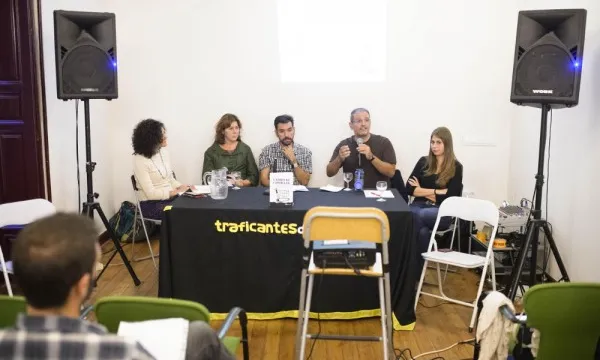 Acte de presentació del projecte de "Carro de Combate" a la llibreria madrilenya Traficantes de sueños. Font: Carrodecombate.com. Autor:  Borja Sánchez-Trillo