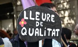 Cartell en una manifestació reclamant un "Lleure de Qualitat"