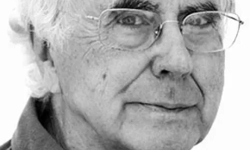 Josep Maria Espinàs, en reconeixement a una llarga trajectòria d’activisme lingüístic i cultural, i a una intensa activitat creativa en llengua catalana.