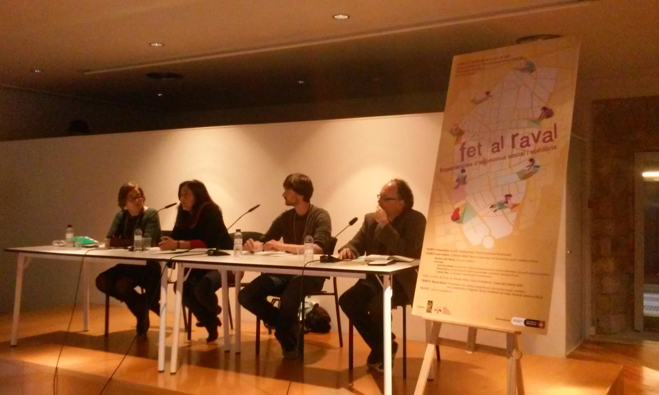 Taula rodona de la jornada 'Fet al Raval'. Font: Suport Associatiu