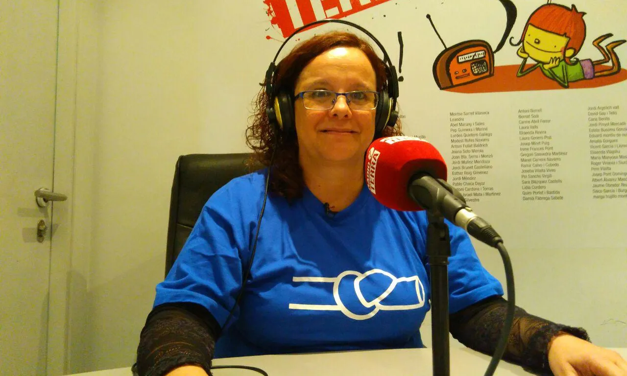Ràdio Terra, per la iniciativa de fer una ràdio de comunicació popular per als Països Catalans, enfocada a la transformació social, amb criteris de pluralitat i diversitat.