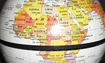 Continent africà en un globus terraqui