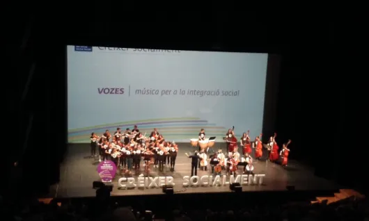 El projecte “Vozes. Música para la integración” ha estat l’encarregada d’obrir l’acte inaugural amb una actuació musical 
