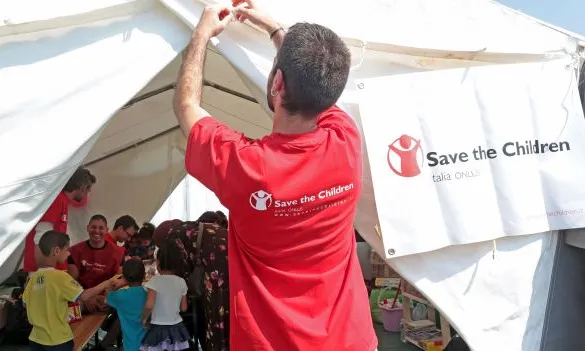 Voluntari de Save the Children. Font: Piattaformainfanzia.org