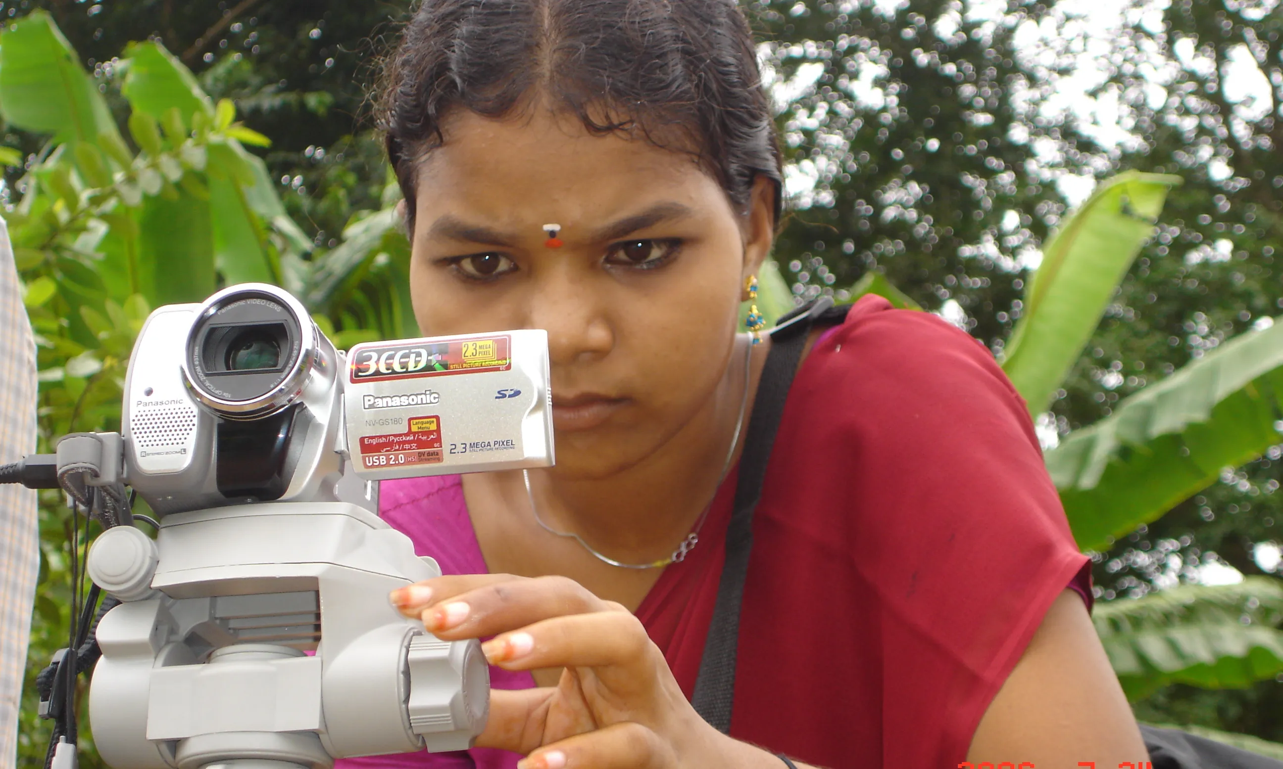 Hi participen tant dones com homes