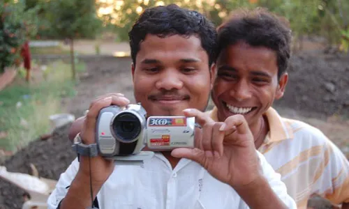 Dos participants en el projecte