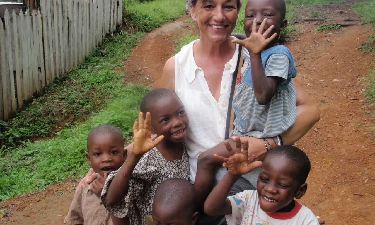 Insolàfrica en un projecte de cooperació a l'Àfrica. Font: Insolàfrica