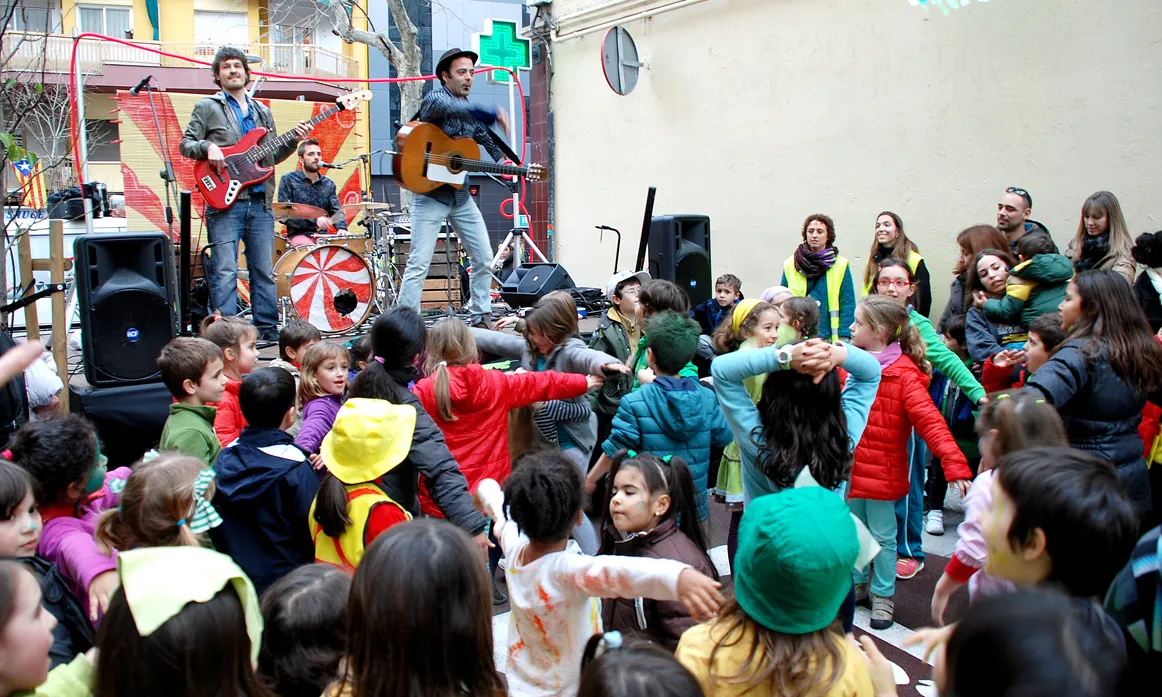 Espectacle de Xiula a l'escola Dovella /Font: Xiula