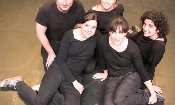 L'equip de Nus Teatre i Acció Social, una de les entitats que ha dissenyat el curs. Font: Nus Teatre i Acció Social