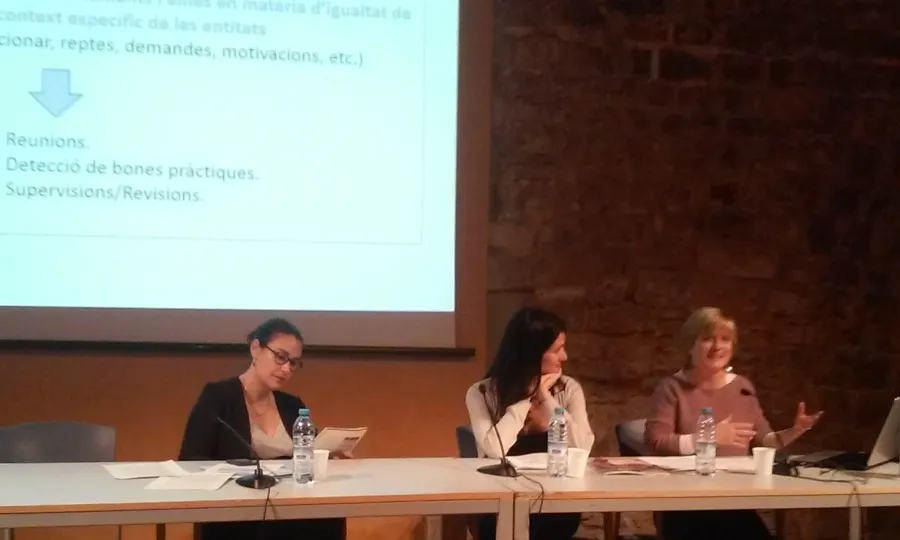 Acte de presentació del 'Manual sobre la incorporació de la perspectiva de gènere i mesures d'igualtat per a entitats'. Font: Suport Associatiu