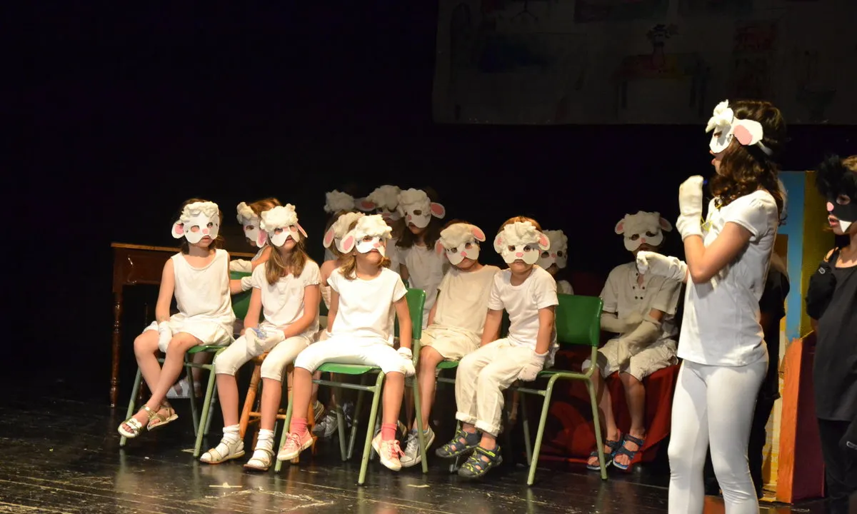 Sarrianejant al Teatre de Sarrià.