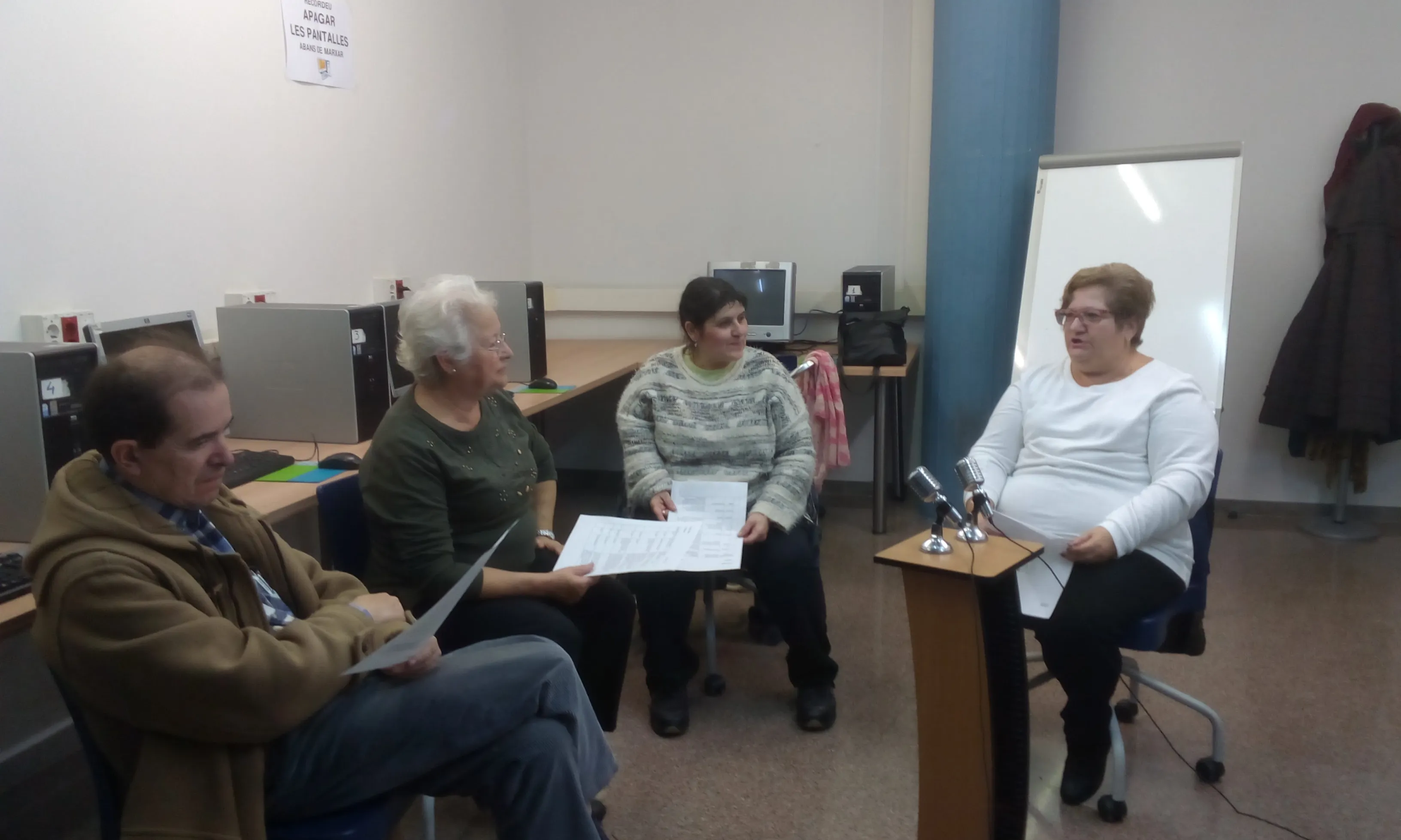 Al punt Òmnia fent un programa