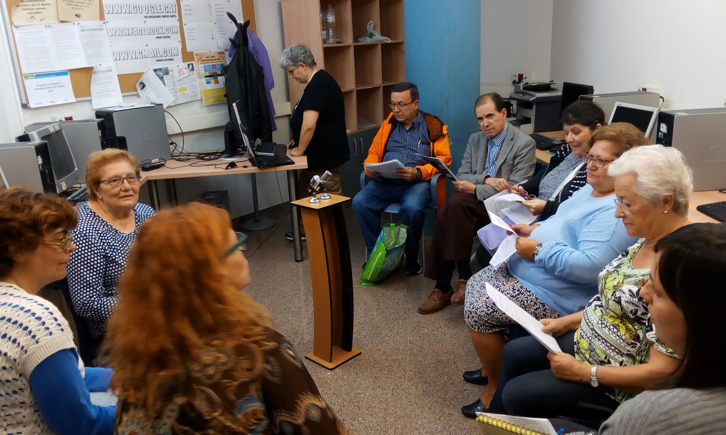 Persones adultes i gent gran també tenen cabuda a la programació de RàdioBadia