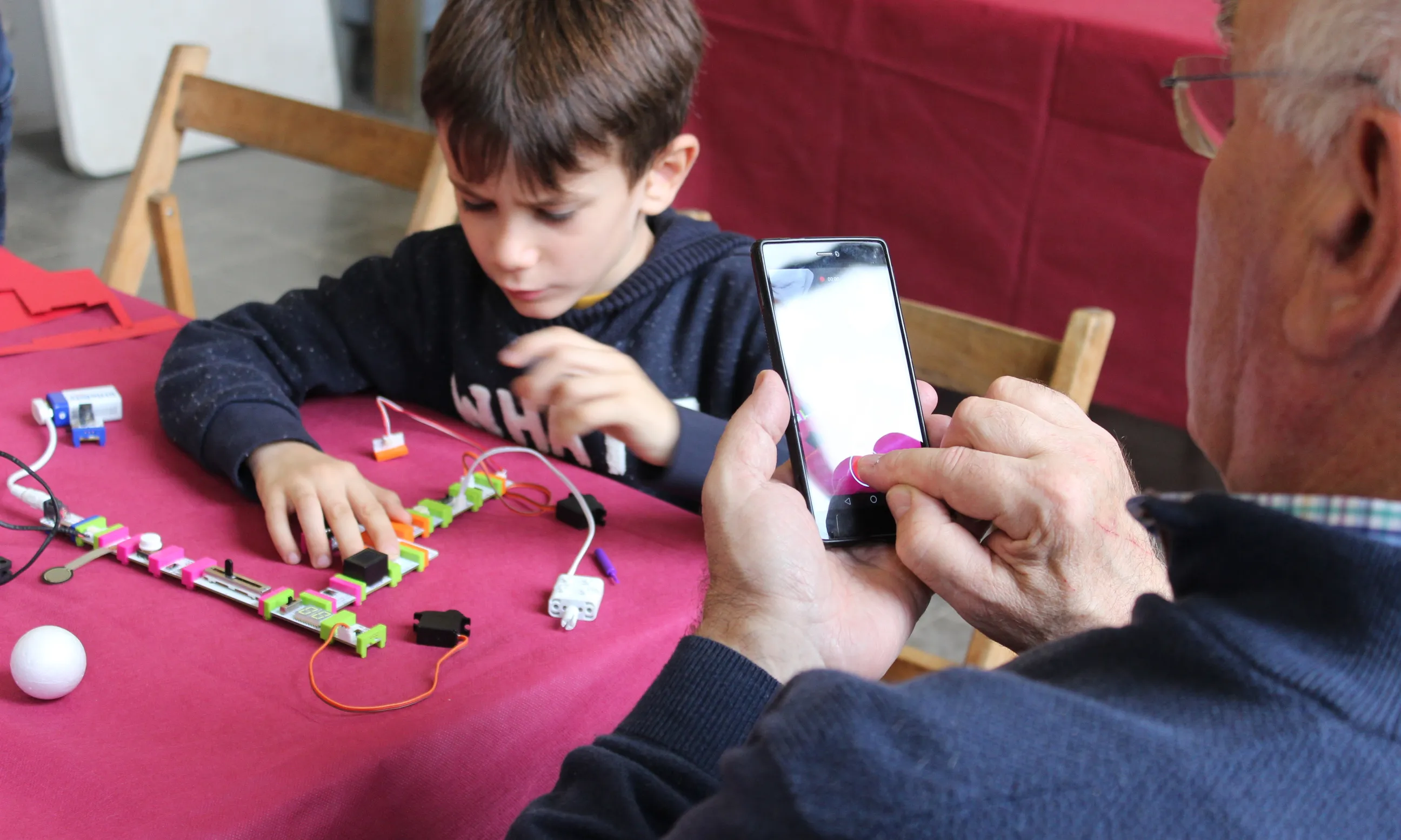 Activitat de robòtica educativa a la FESC 2016