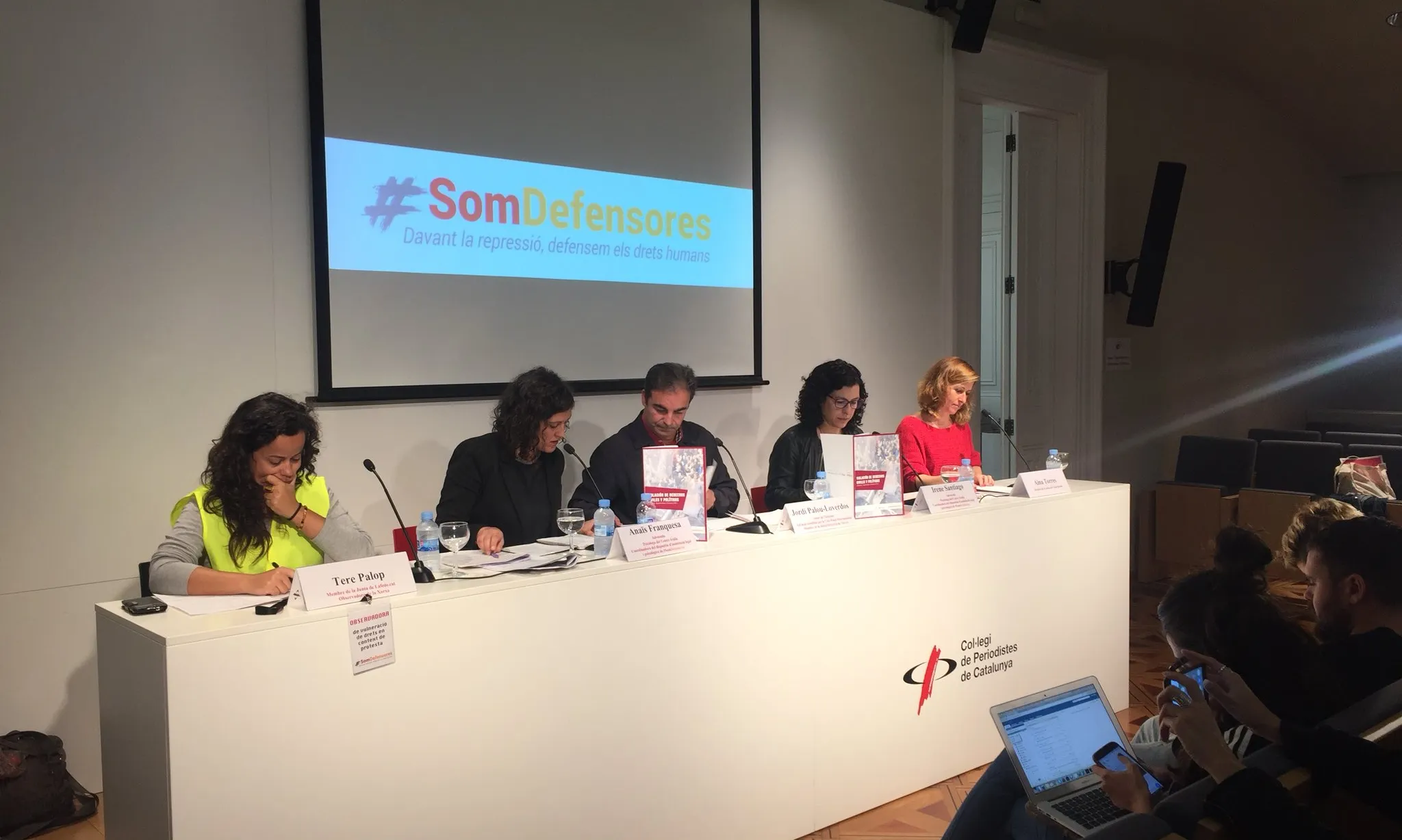 Presentació de l'informe "Violació de drets civils i polítics"