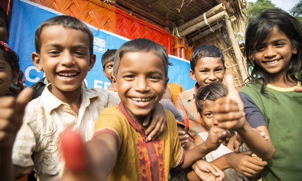 Save the Children gestiona projectes per donar cobertura nutricional i sanitària als infants rohingyes a Bangladesh.