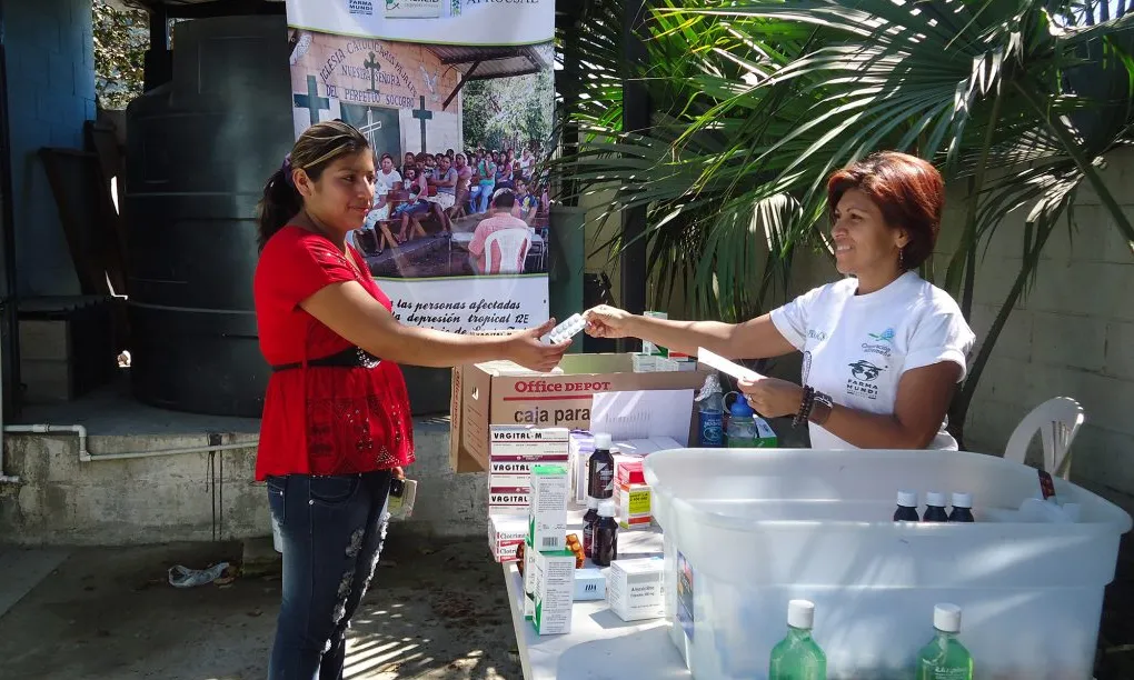 Consulta mèdica a El Salvador.