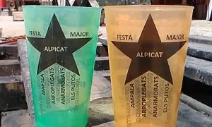 A Alpicat han acompanyat els gots amb una campanya d'educació ambiental i un concurs de reciclatge
