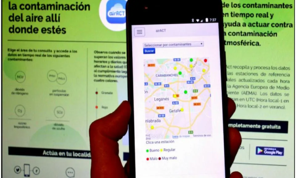 L'app permet estar informats de la contaminació de l'aire en temps real i fer-ne difusió 