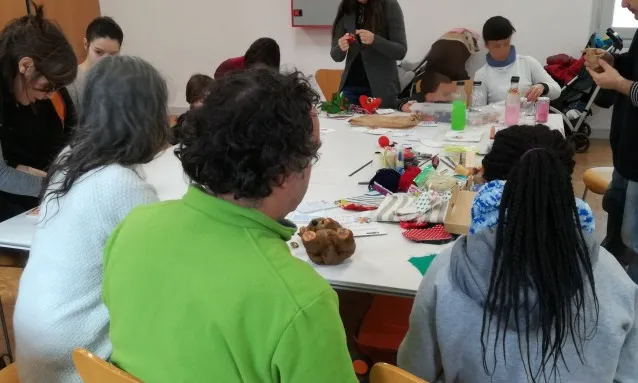 Espai Ambiental organitza tallers de reparació per allargar la vida de les joguines