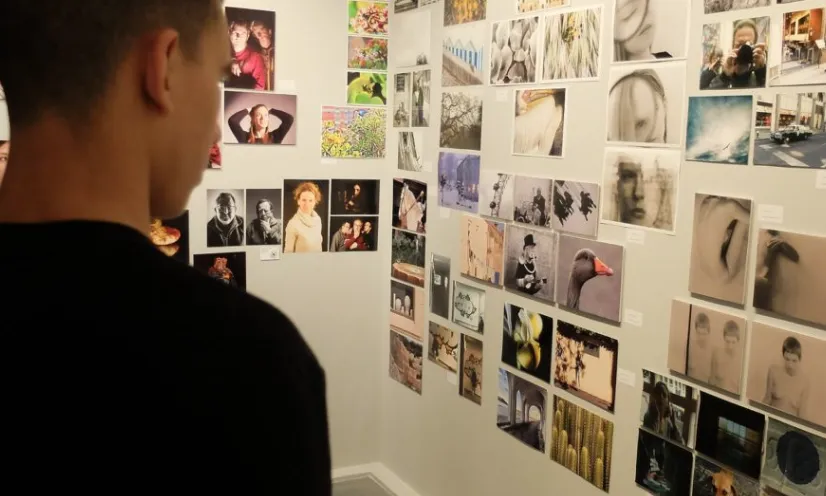 El projecte GR 16-18  treballa la mentoria grupal des d’un espai de fotografia participativa.