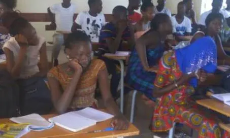 Projecte educatiu al barri de Thiagore, Senegal