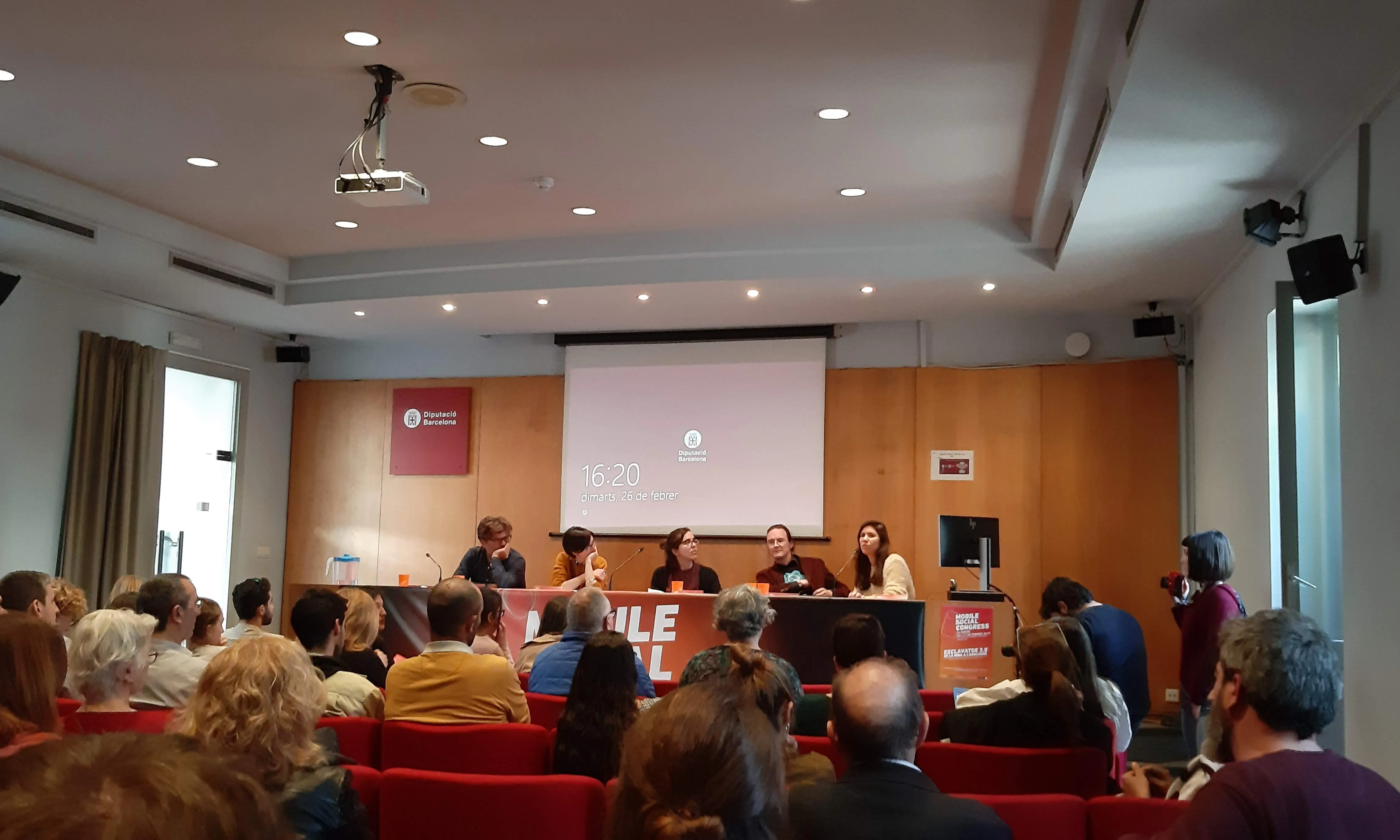Fotografia panell del Mobile Social Congress