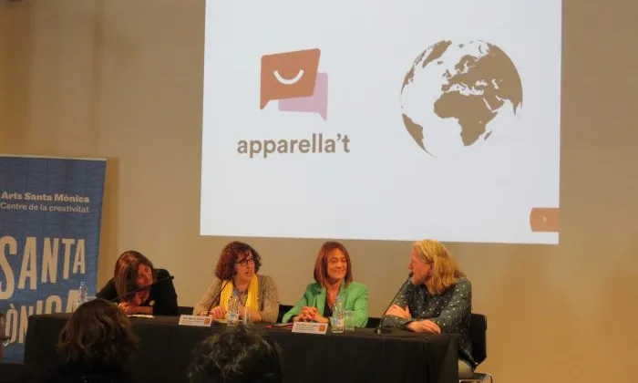 Fotografia de la presentació de l'aplicació Apparella't