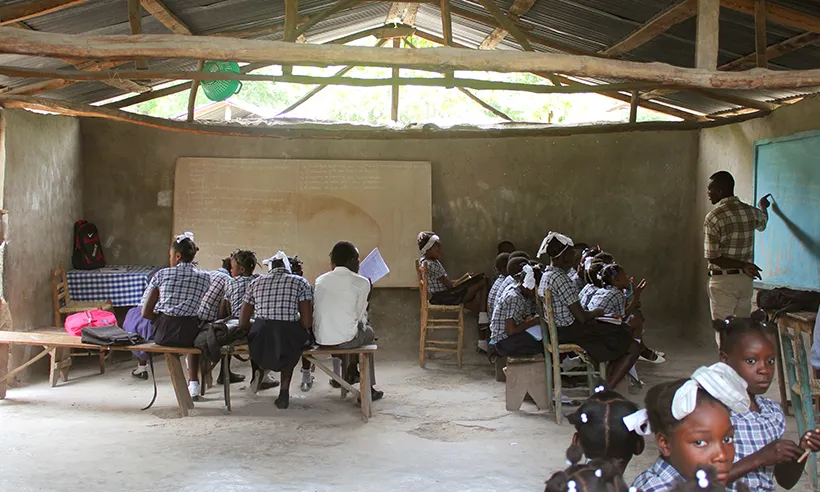 Alumnes en un aula