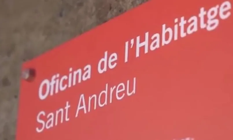 Entrada Oficina Habitatge barri de Sant Andreu de Barcelona