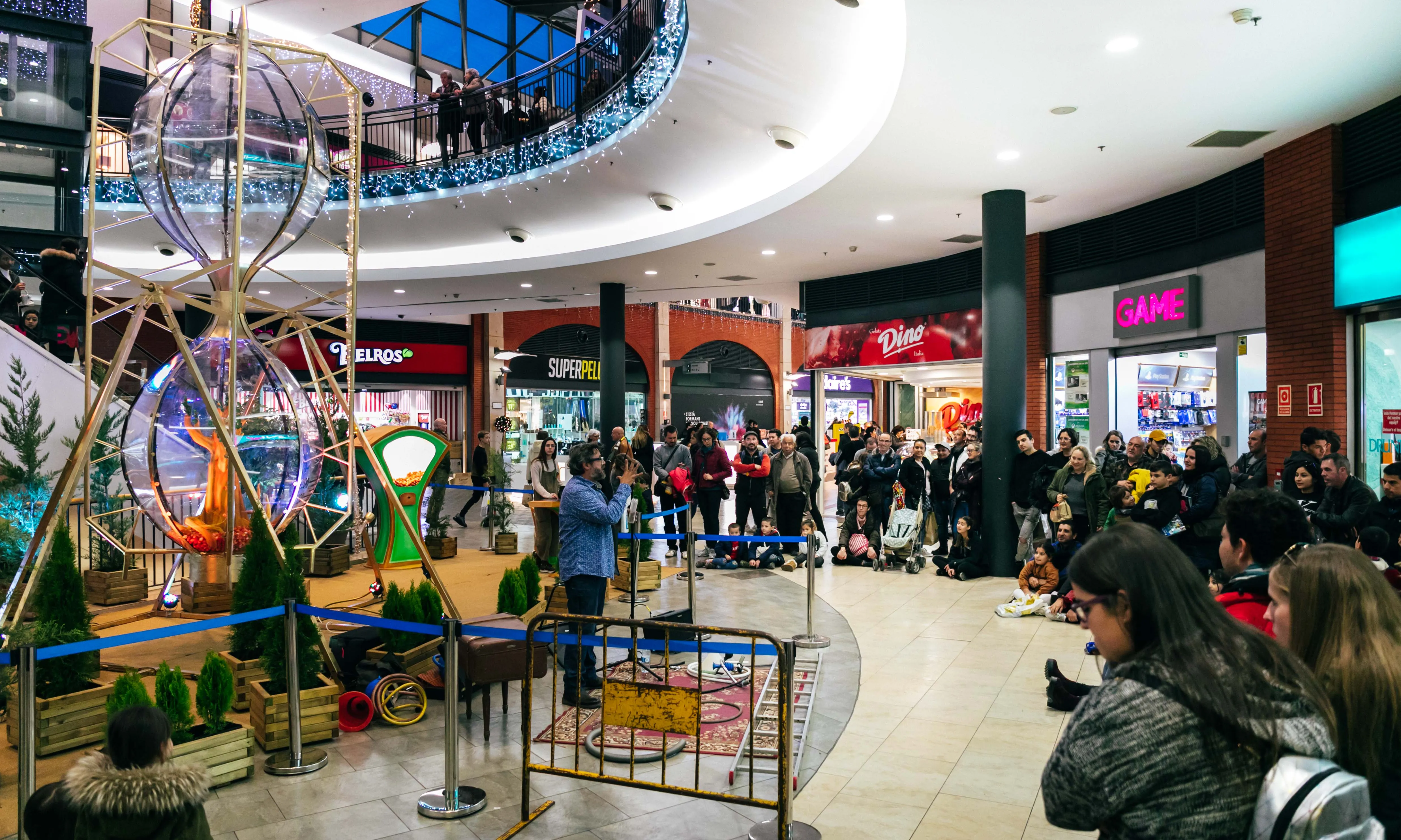 Plant-for-the-Planet plantarà 250 arbres a Salt i amb cada bola de cel·lulosa augmentarà el donatiu.