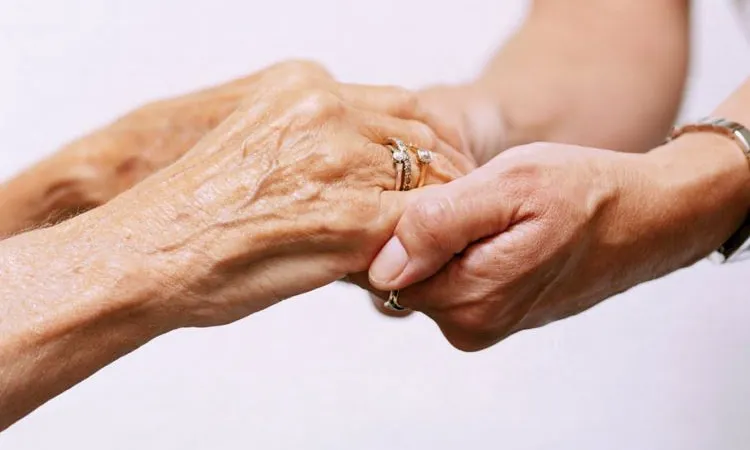 Els centres de salut que participen en el projecte de voluntariat aposten per l'envelliment actiu.