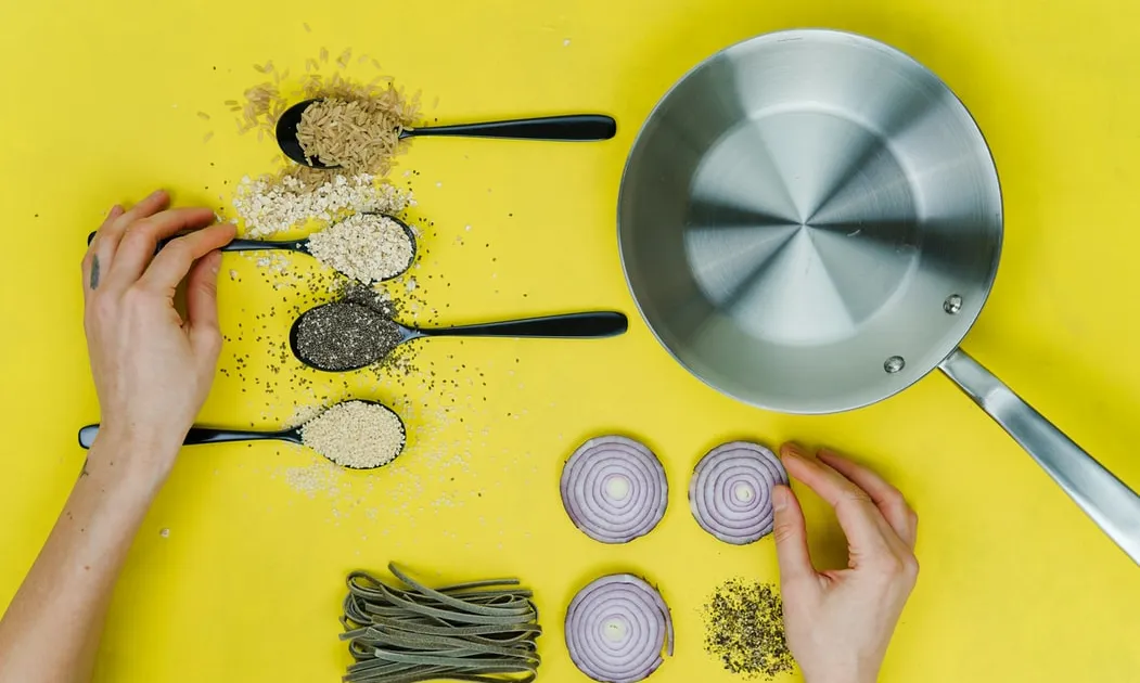 BCN Kitchen ofereix els seus cursos de cuina online de forma gratuïta. Font: Unsplash.