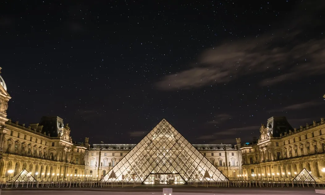 Molts museus ofereixen visites virtuals perquè es pugui seguir gaudint de les seves obres d'art. Font: Unsplash.