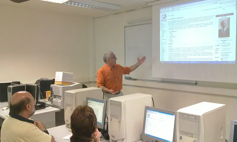 Fotografia d'un taller de Viquipèdia. Imatge de Toni Hermoso Pulido. Llicència d'ús CC BY-SA 2.0