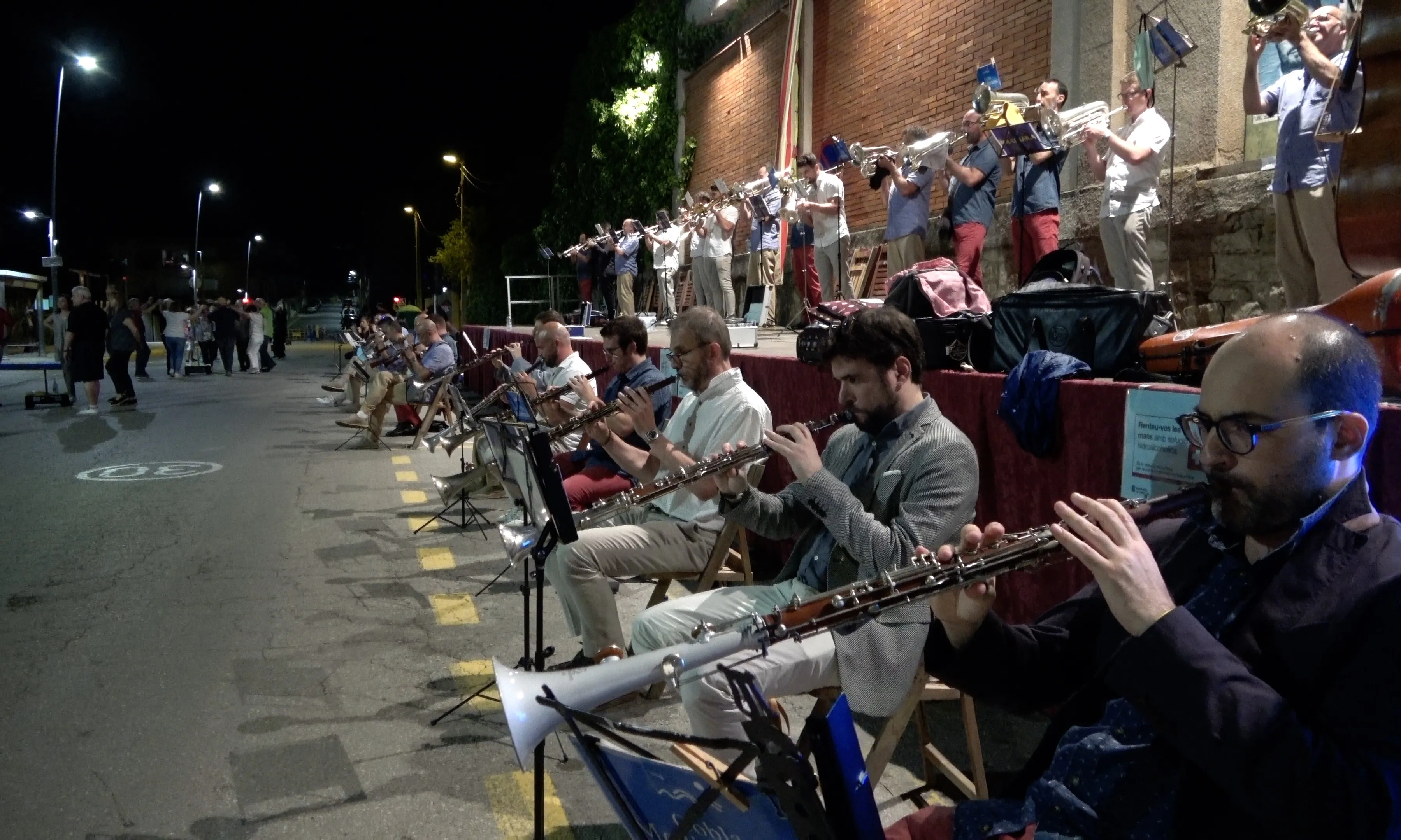 Treballadors del món de la cultura com els músics professionals estan patint els efectes de la crisi sanitària.
