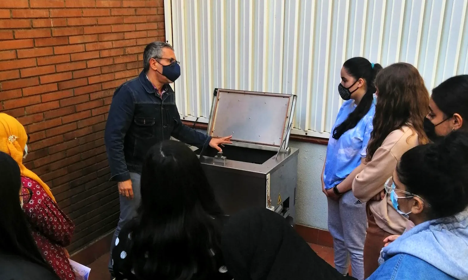La màquina de compost que es posarà a disposició del barri del Poble-sec.