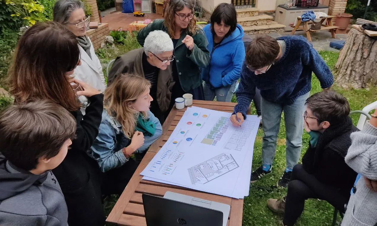 Algunes de les cohabitants del projecte feminista La Renegà, a Santa Maria de Palautordera.
