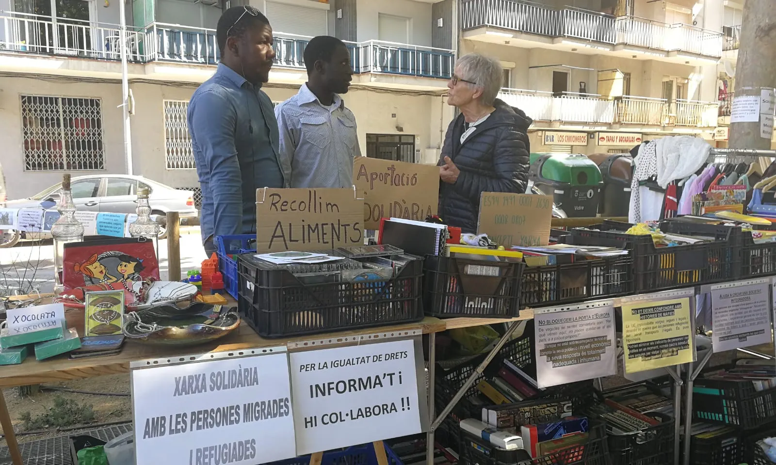 Una de les parades informatives i de sensibilització de Blanes Solidari.