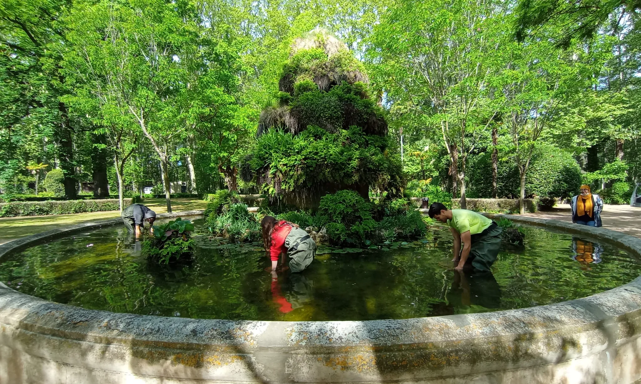 L'objectiu principal és desenvolupar diferents accions per promoure i millorar la gran majoria d'espais verds i blaus de Girona.