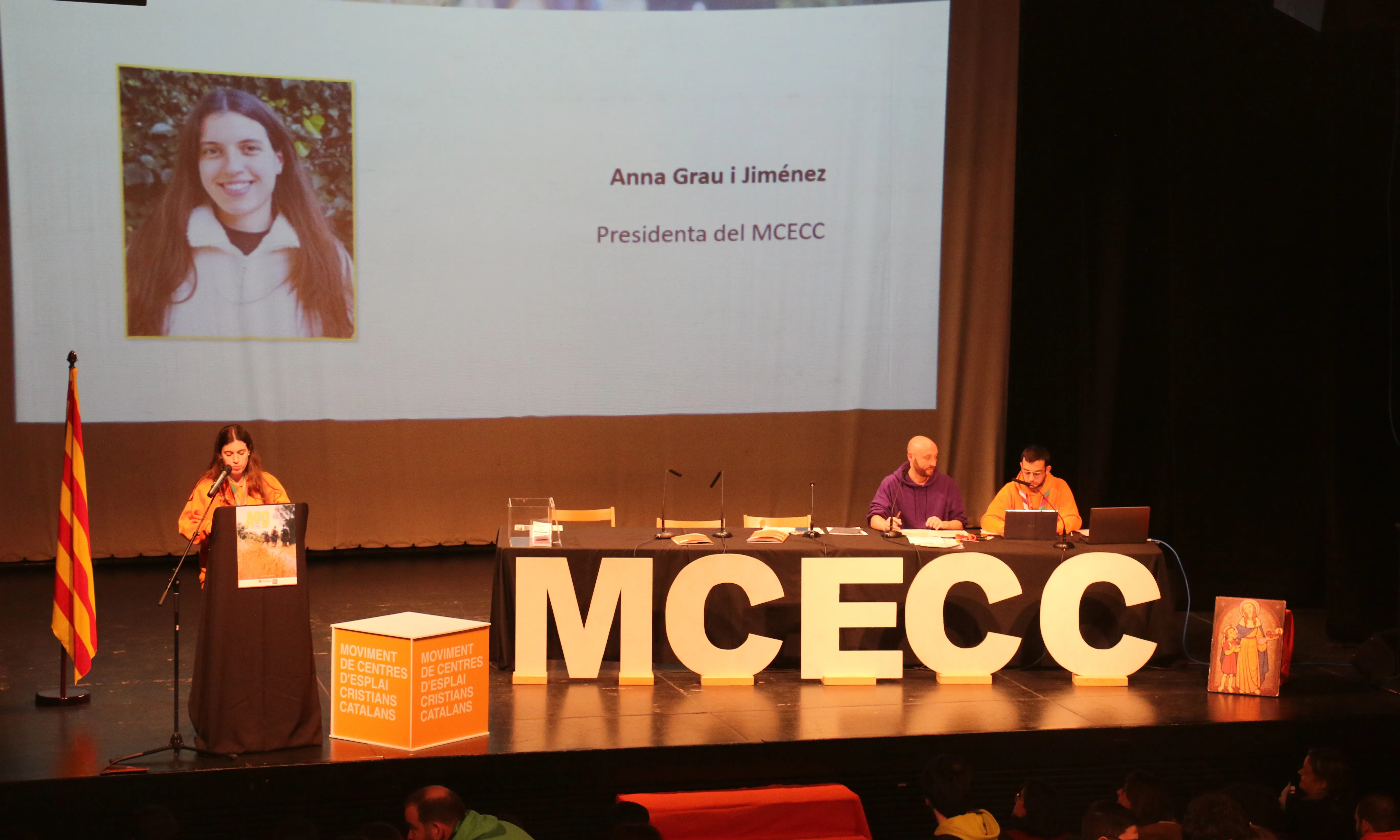 L'Assemblea General de MCEC s'ha celebrat al Teatre Modern del Prat de Llobregat. 