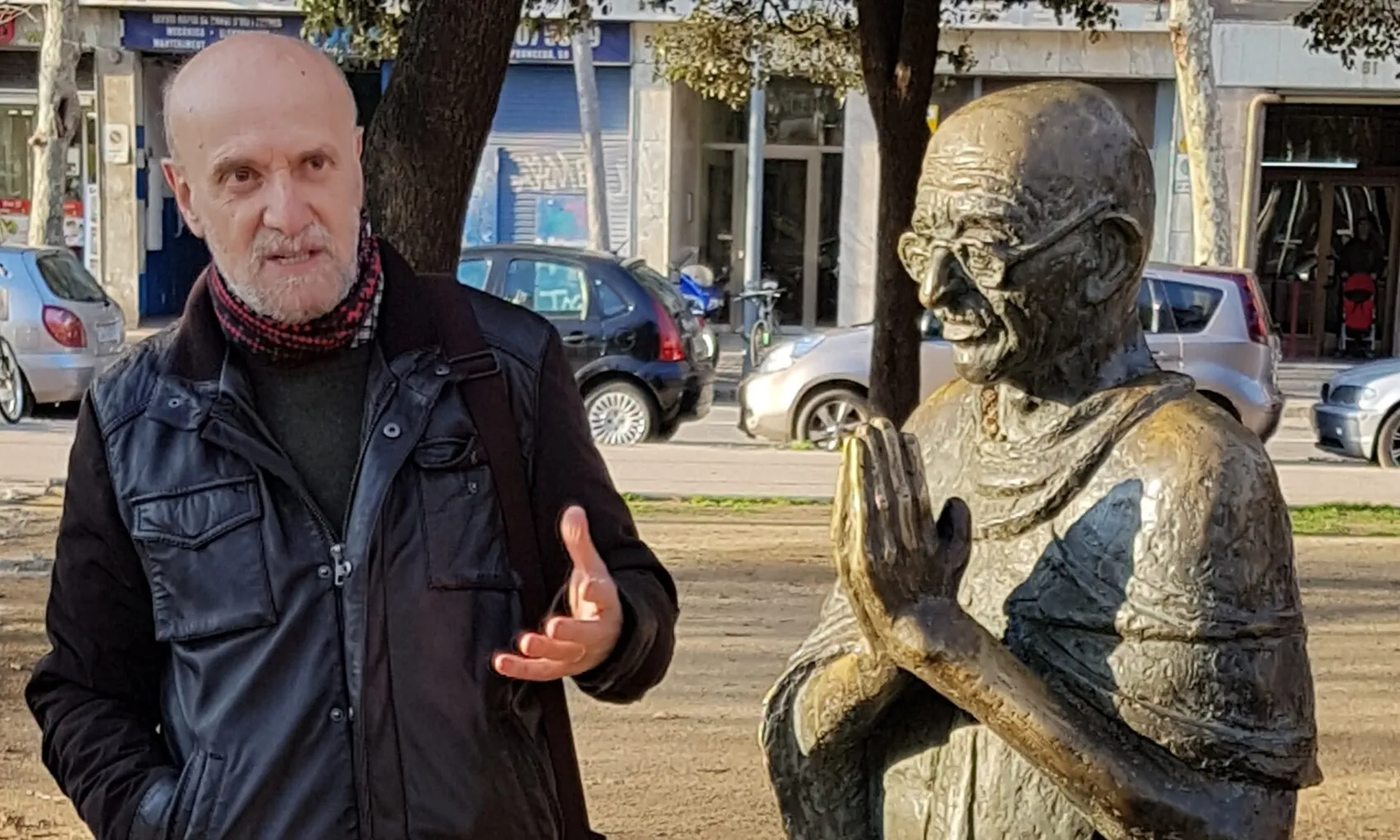 Gandhi va demostrar amb la seva acció que és possible lluitar per la justícia practicant la justícia.