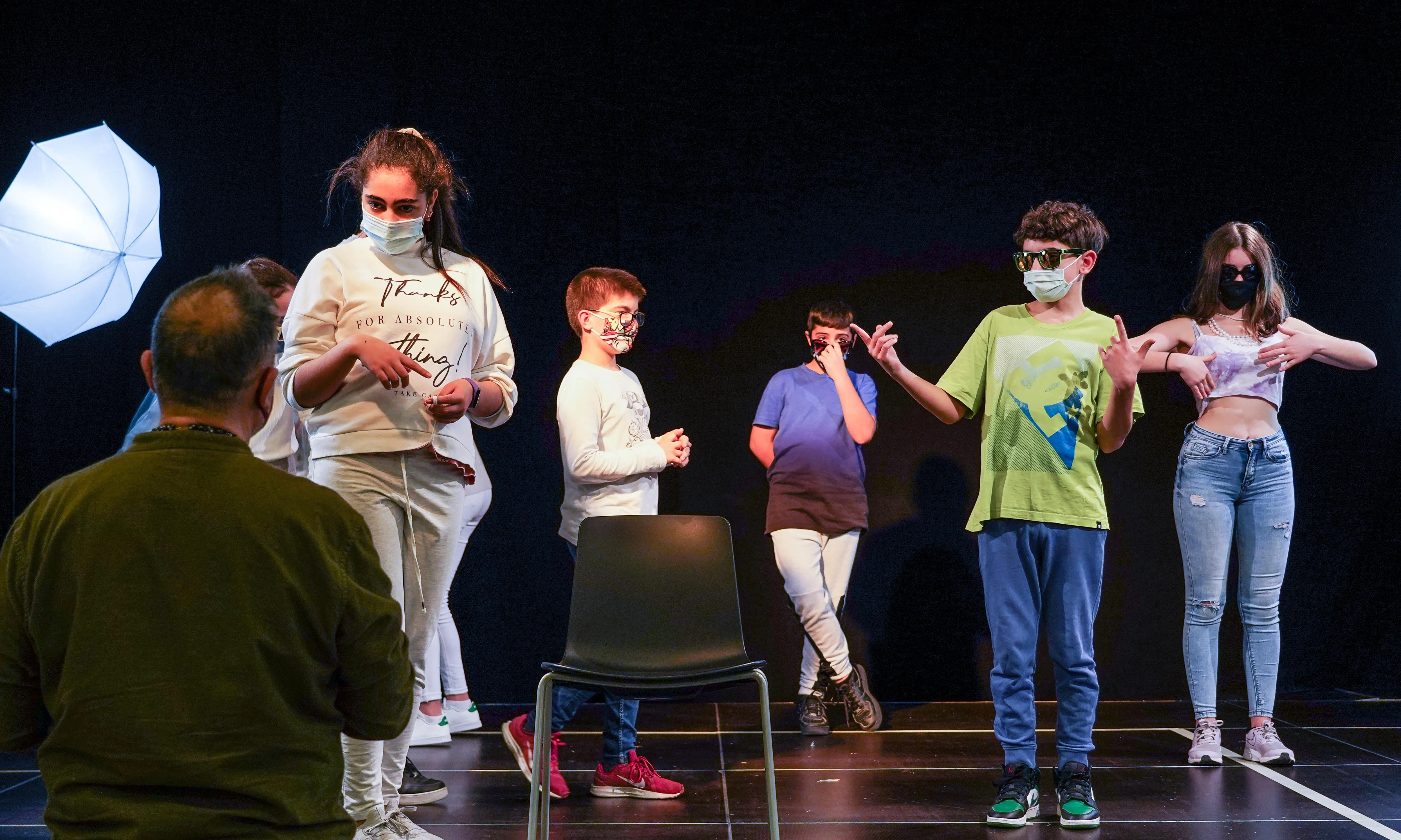 L'objectiu del projecte és ajudar a l'alumnat de primària, a professors i famílies a crear un entorn digital més inclusiu i segur, en termes educatius i de temps lliure.