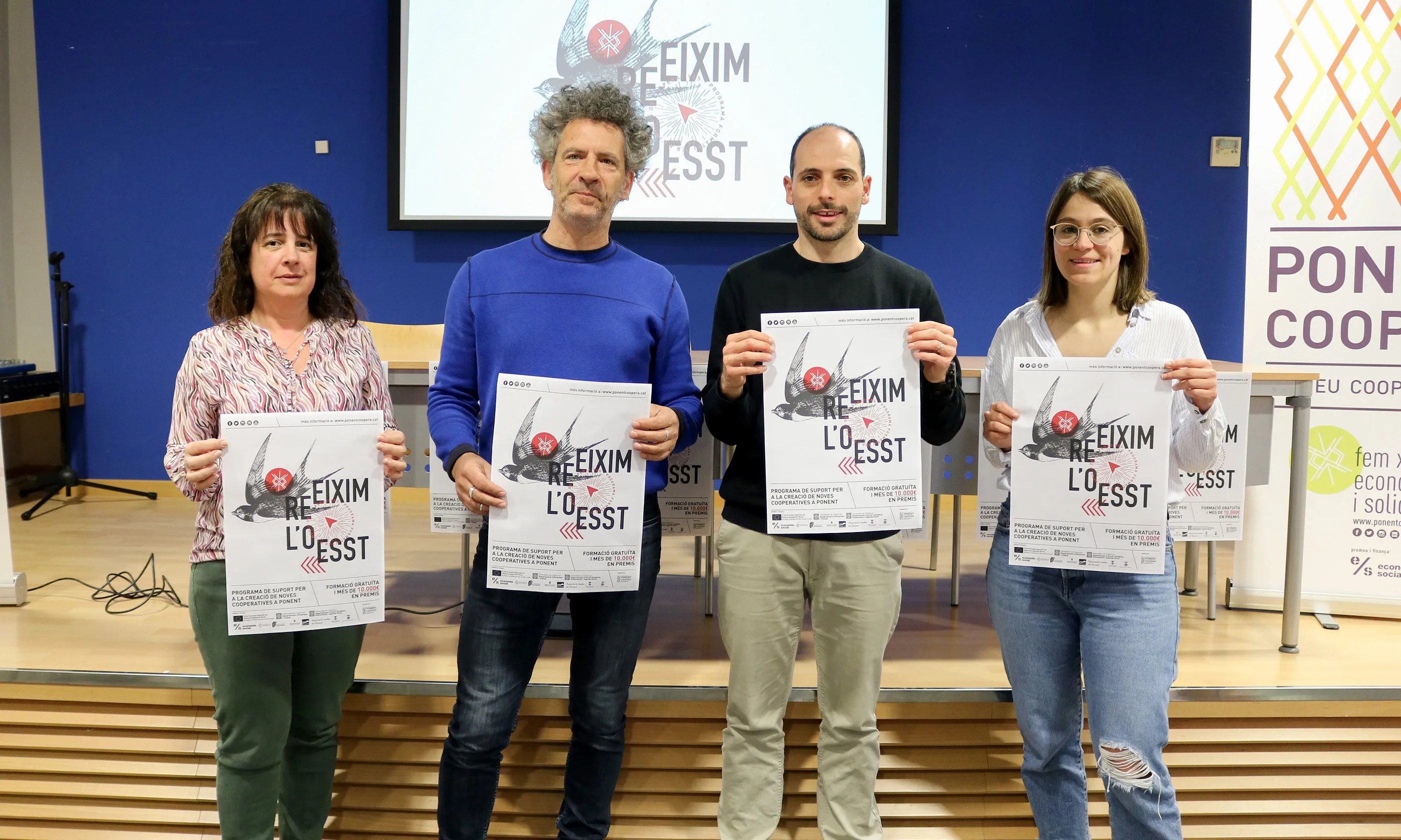 L'equip de l'Ateneu cooperatiu de les terres de Lleida durant la presentació del nou programa 'Reeixim L'OESST'. Font: Ponent Coopera 