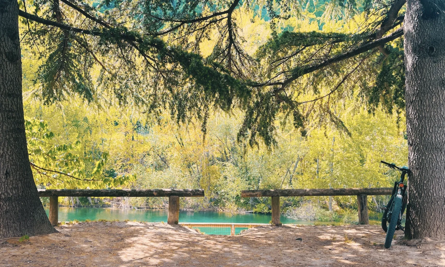 La zona té un gran valor paisatgístic, històric i ambiental i aplega un gran refugi de fauna i fins a dos tipus de clima diferents.