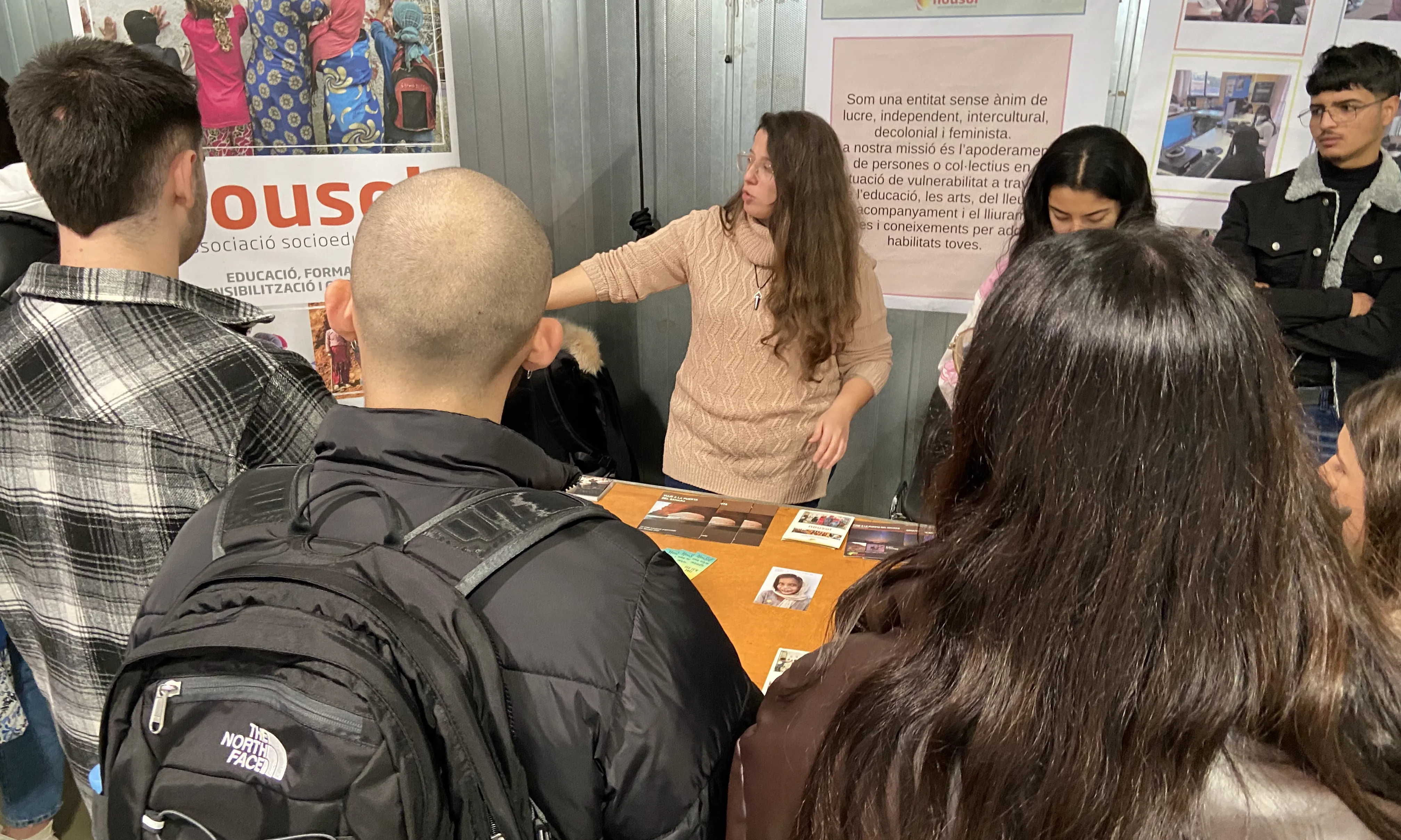 Estand de Nou Sol a La Solidària