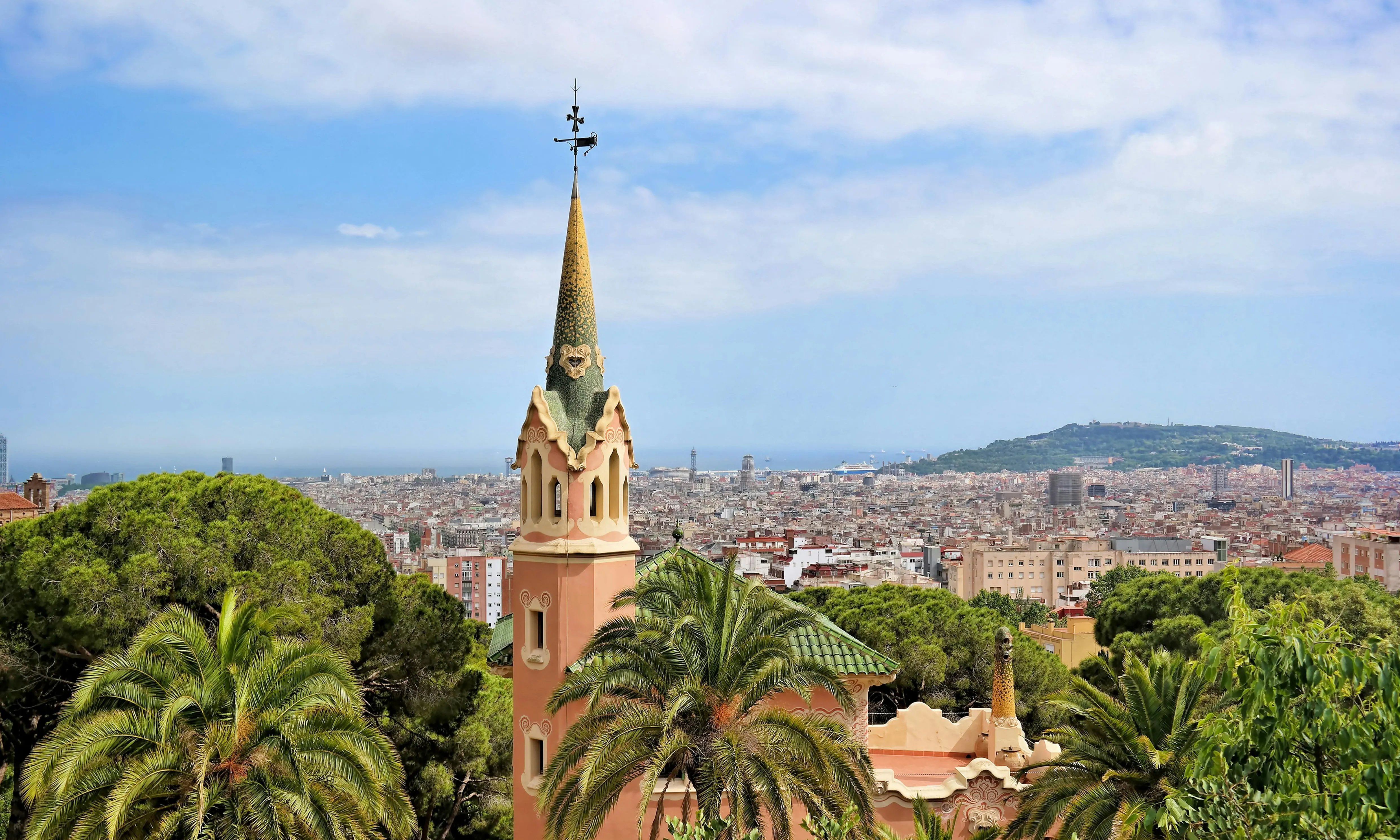 Parc Güell de Barcelona. Font: Pexels - BERK OZDEMIR
