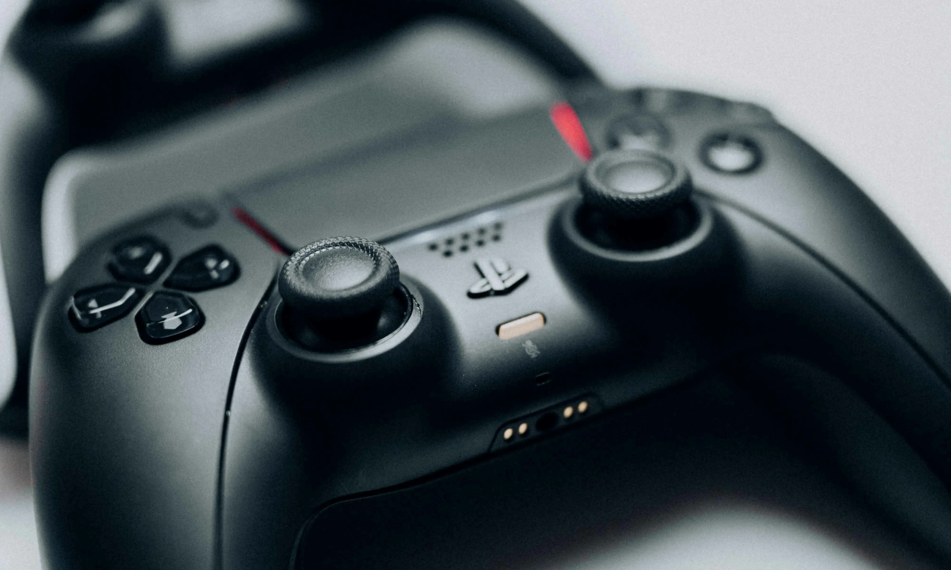 Comandaments d'una consola de joc. Font: Pexels - Amar Preciado